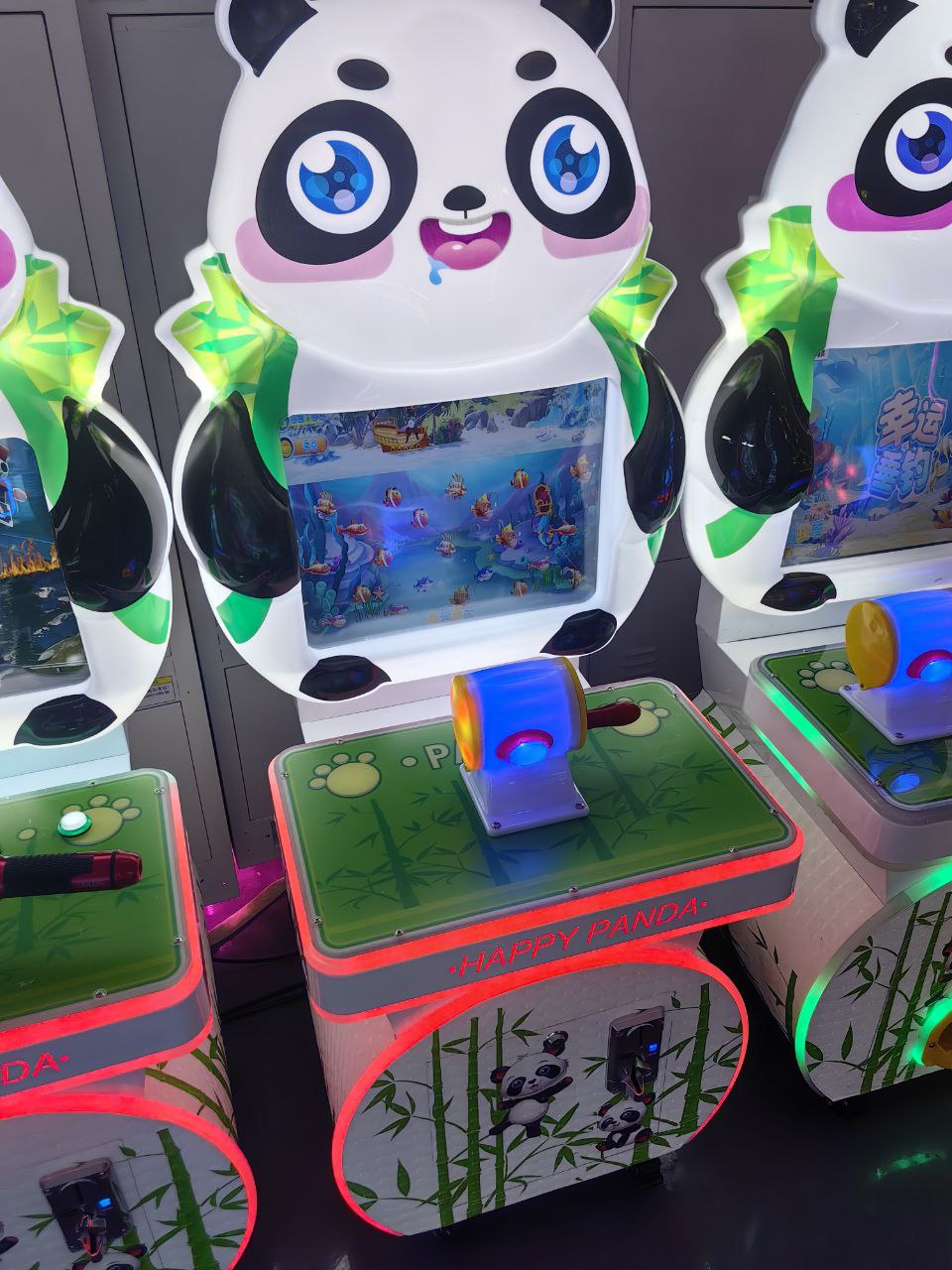 Аркадна игра с оръжия , коли , пушки , самолети – модел Happy Panda